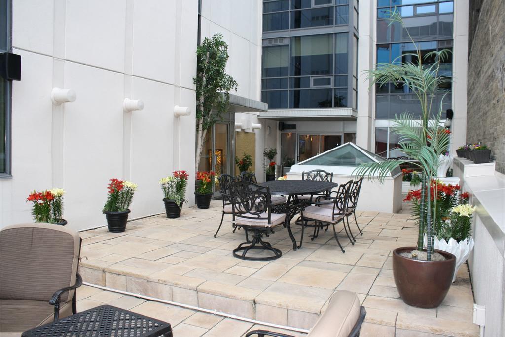 Hotel Yonge Furnished Toronto