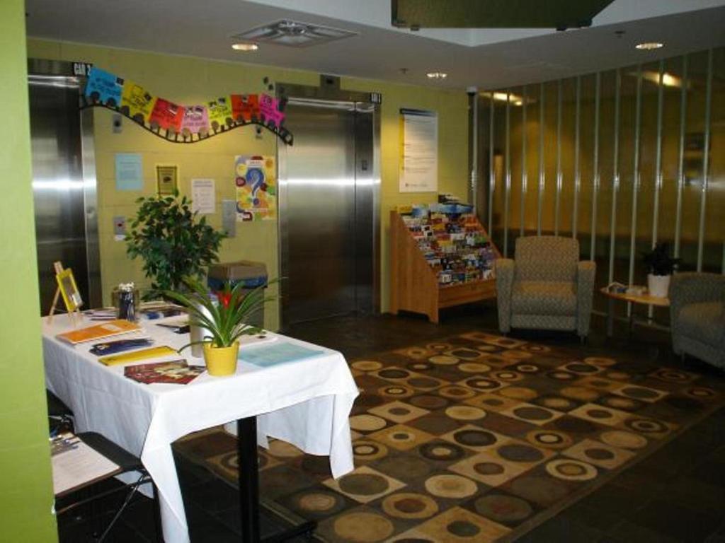 Aparthotel Humber College Lakeshore Campus 2*