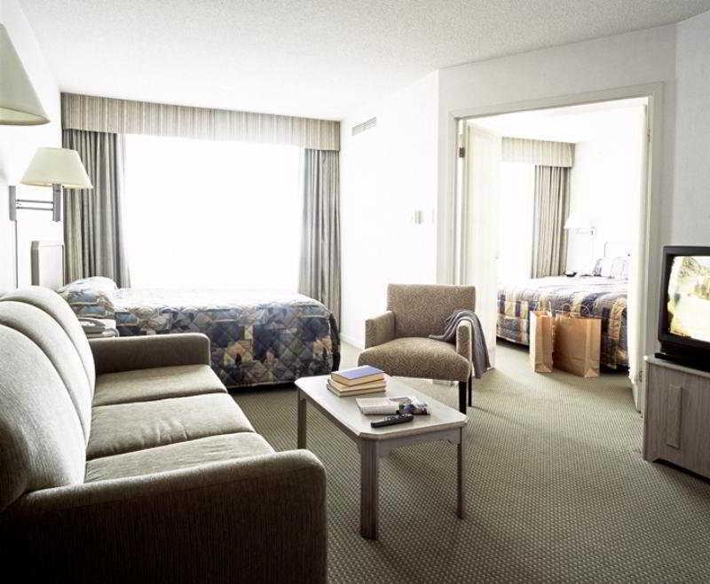 Embassy By Hilton Airport 4* Toronto