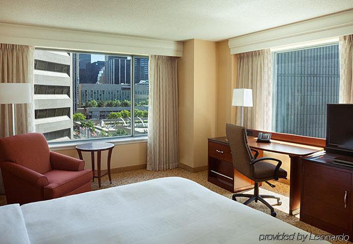 Hotel Marriott Downtown At Cf Eaton Centre Toronto