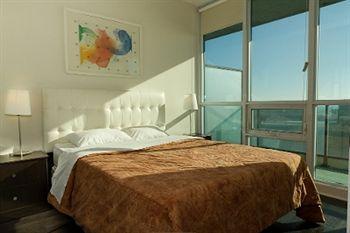 Apartment E.s.i Furnished On Bay Toronto