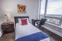 Maryam Suites Hullmark Centre Hotel Toronto