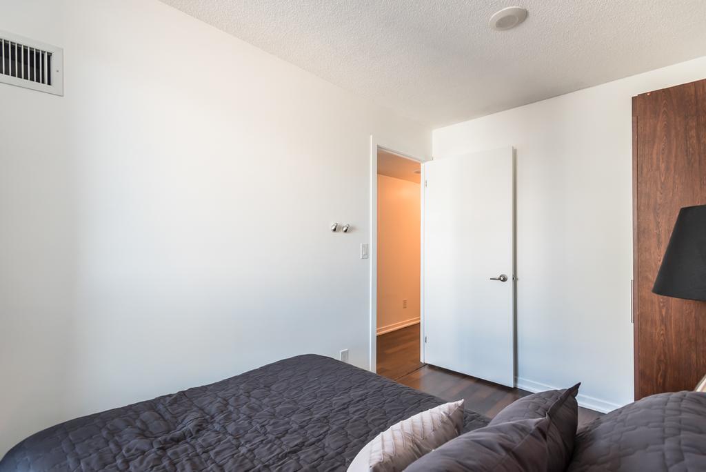 Near Rogers Centre Apartment *