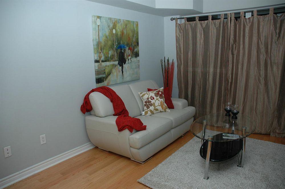 Apartment Living Suites - Toronto Convention Centre *