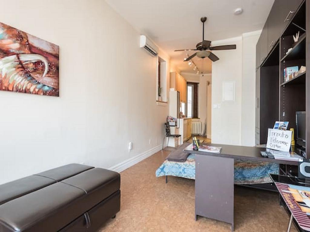 Spacious Bachelor Apartment * Toronto