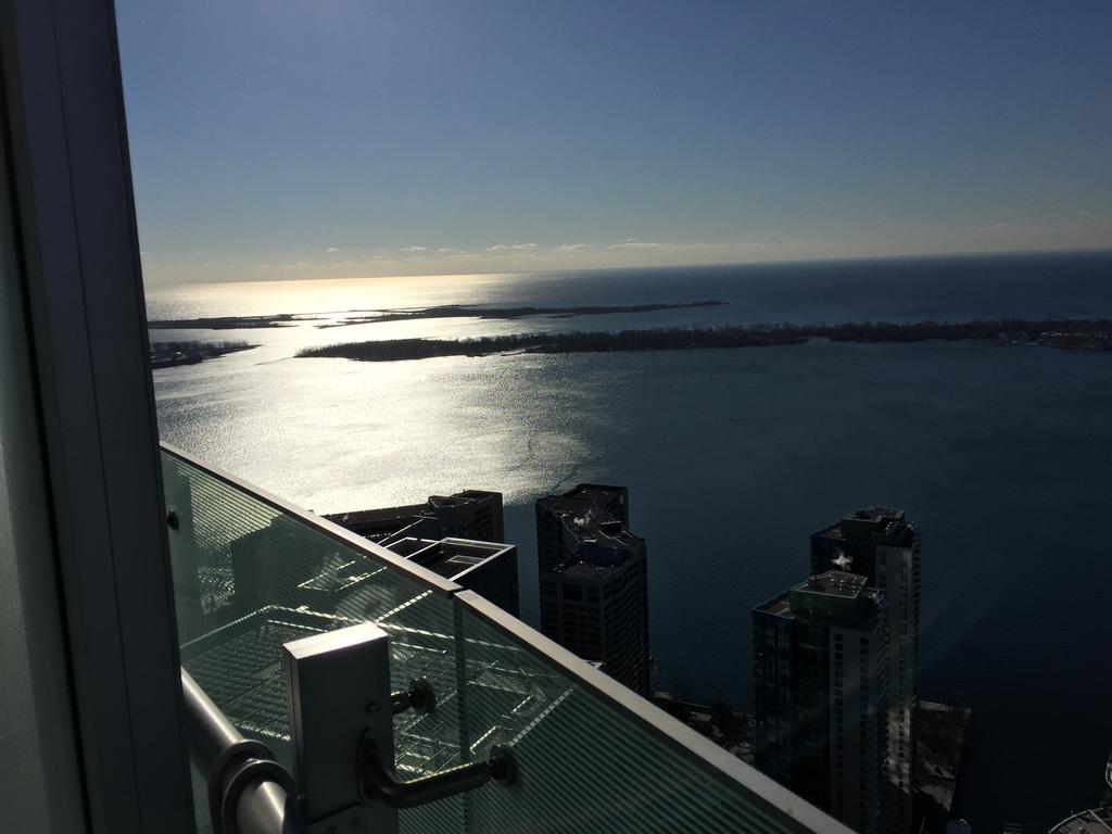 Ihost Suites Ice Apartment Toronto
