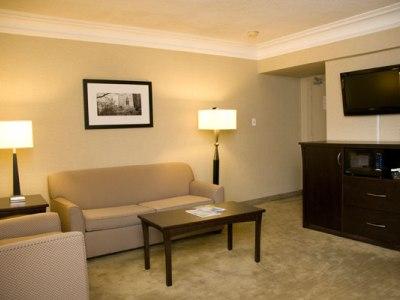 Hampton & By Hilton Downtown Hotel 3*