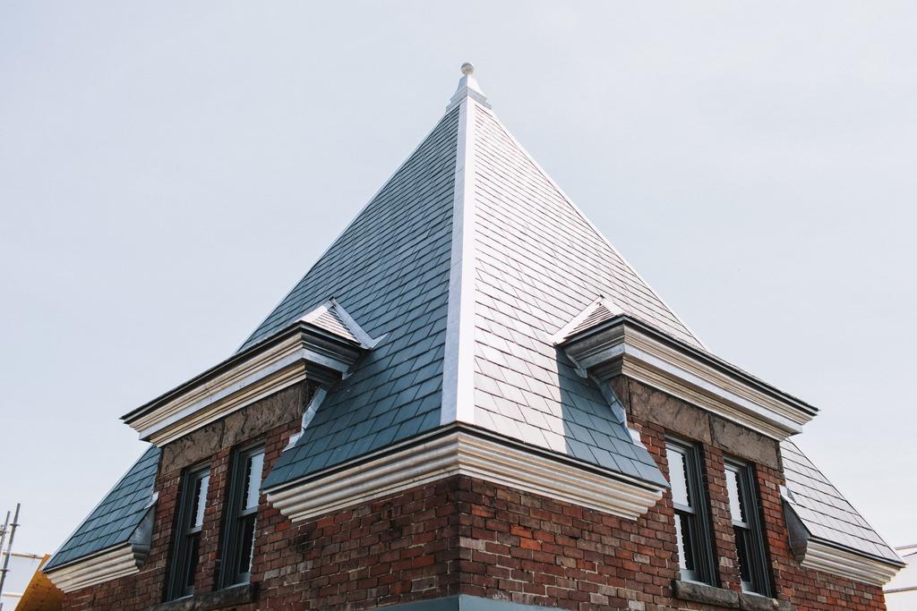 The Broadview Hotel 4*