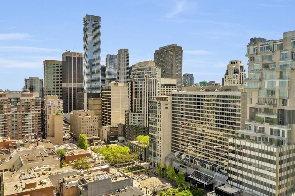 Premium 2bdrm In Yorkville *