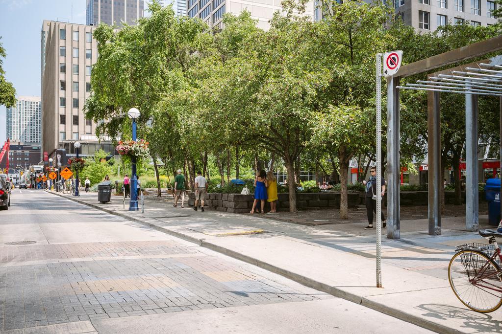 Premium 2bdrm In Yorkville Apartment *