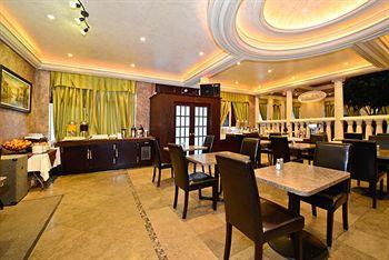 Western Travel Airport 3* Toronto