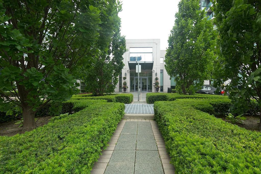 Apartment Kashaneh At Harrison Garden *