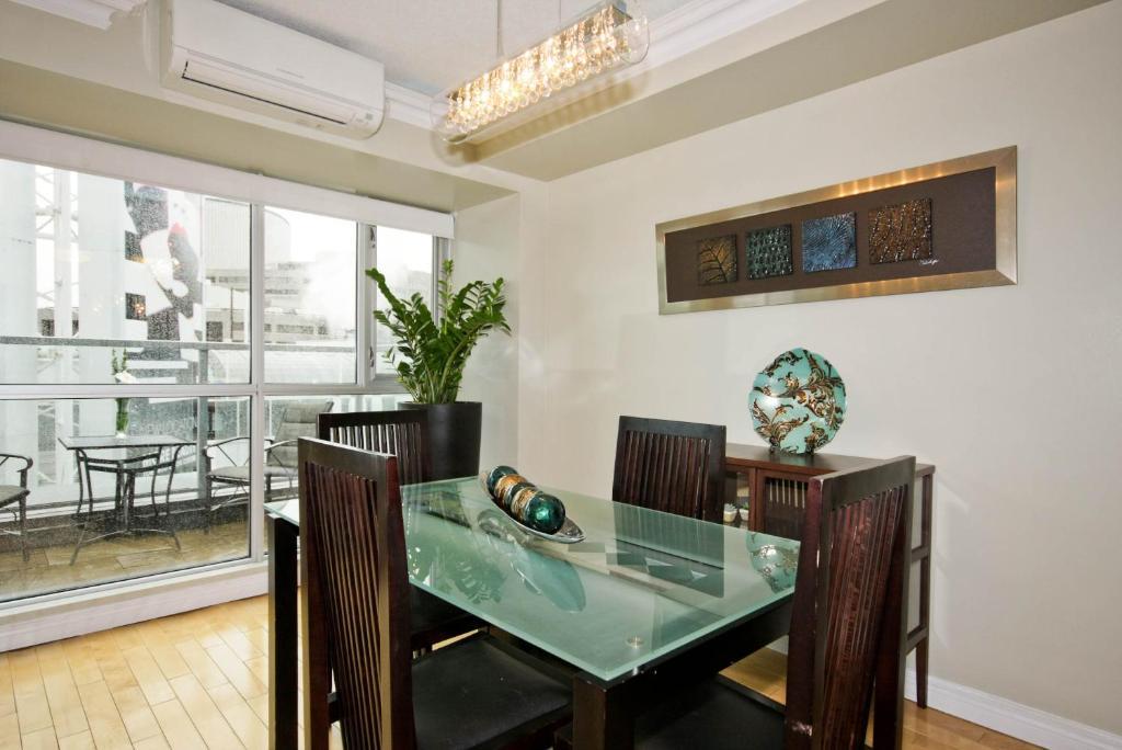 Yonge Furnished Hotel