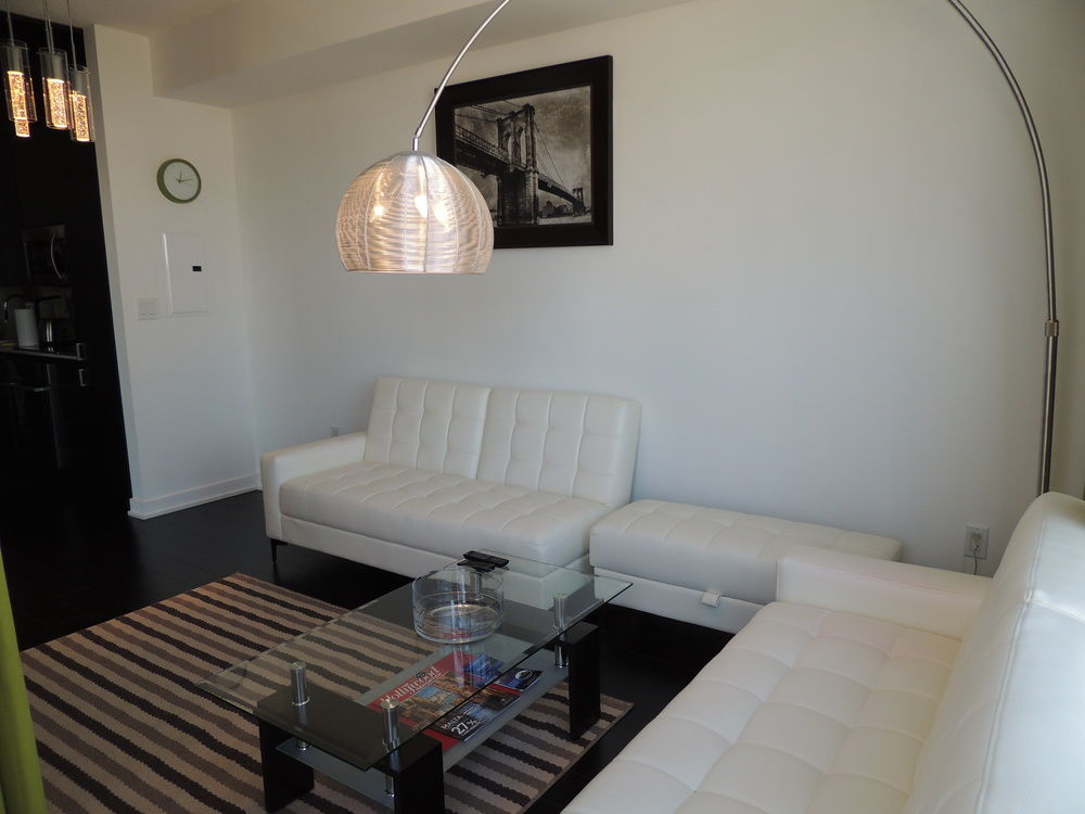 Tvhr - Luxury Condos In Heart Of Downtown * Toronto