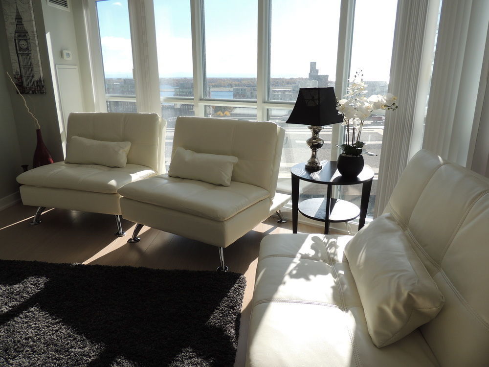 Tvhr - Luxury Condos In Heart Of Downtown Apartment
