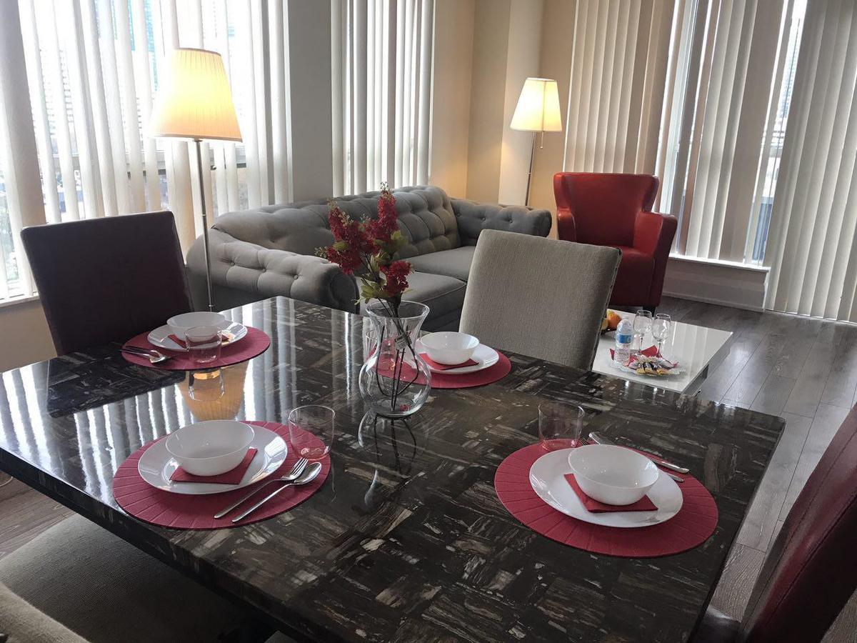 Apartment Kashaneh At Harrison Garden Toronto