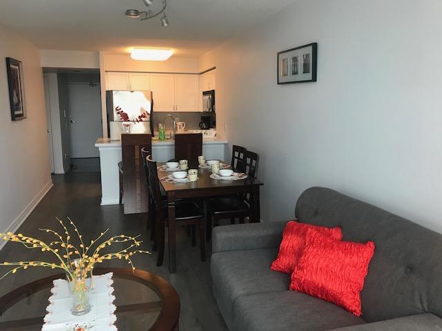 Apartment Kashaneh At Harrison Garden Toronto