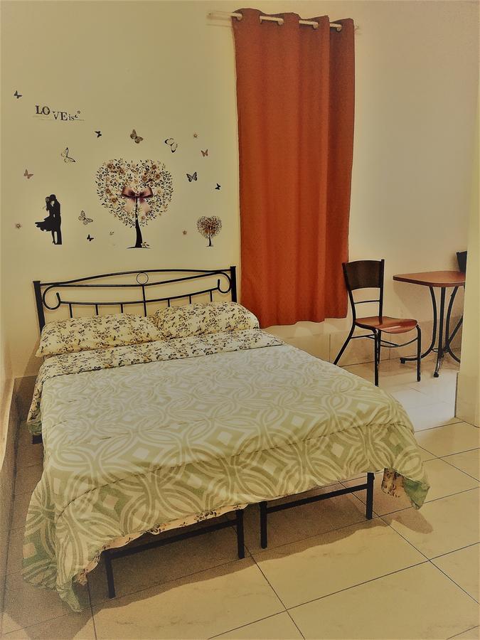 Chinatown Travellers Guest house