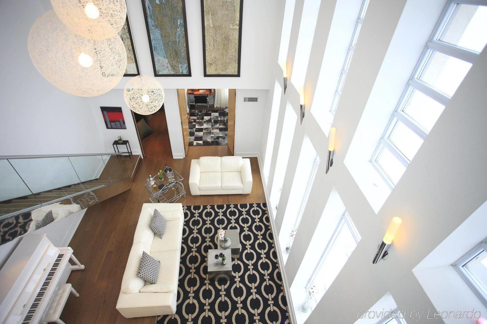 Executive Cosmopolitan Hotel 4*