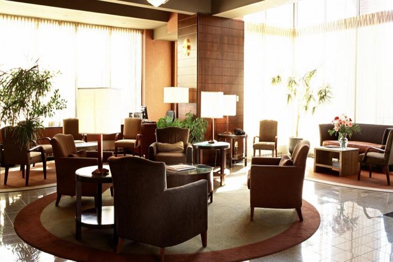 Embassy By Hilton Airport Hotel 4*