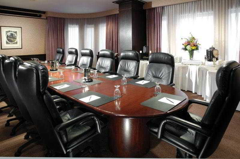 Hotel Delta By Marriott East