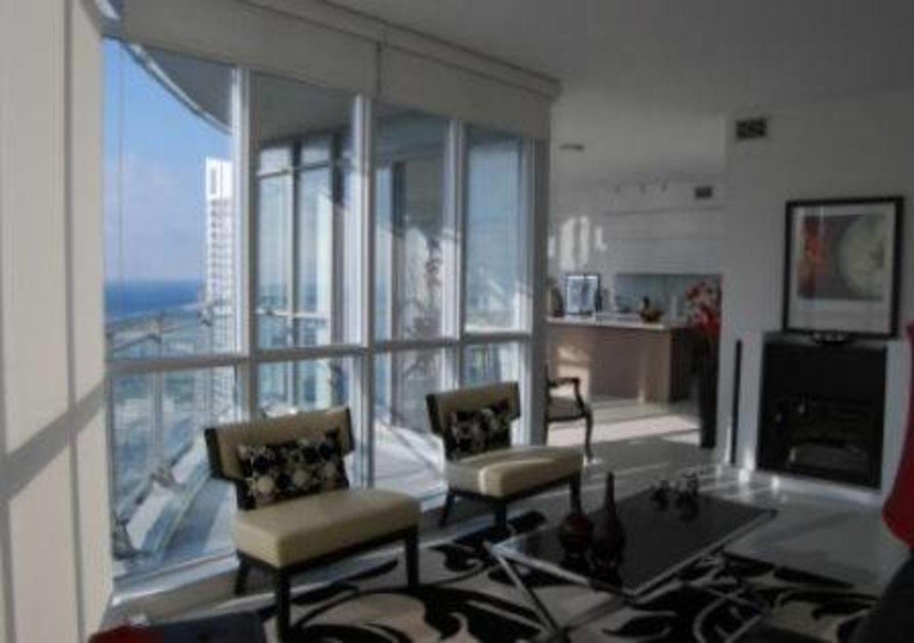 Apartment Water Front Luxury