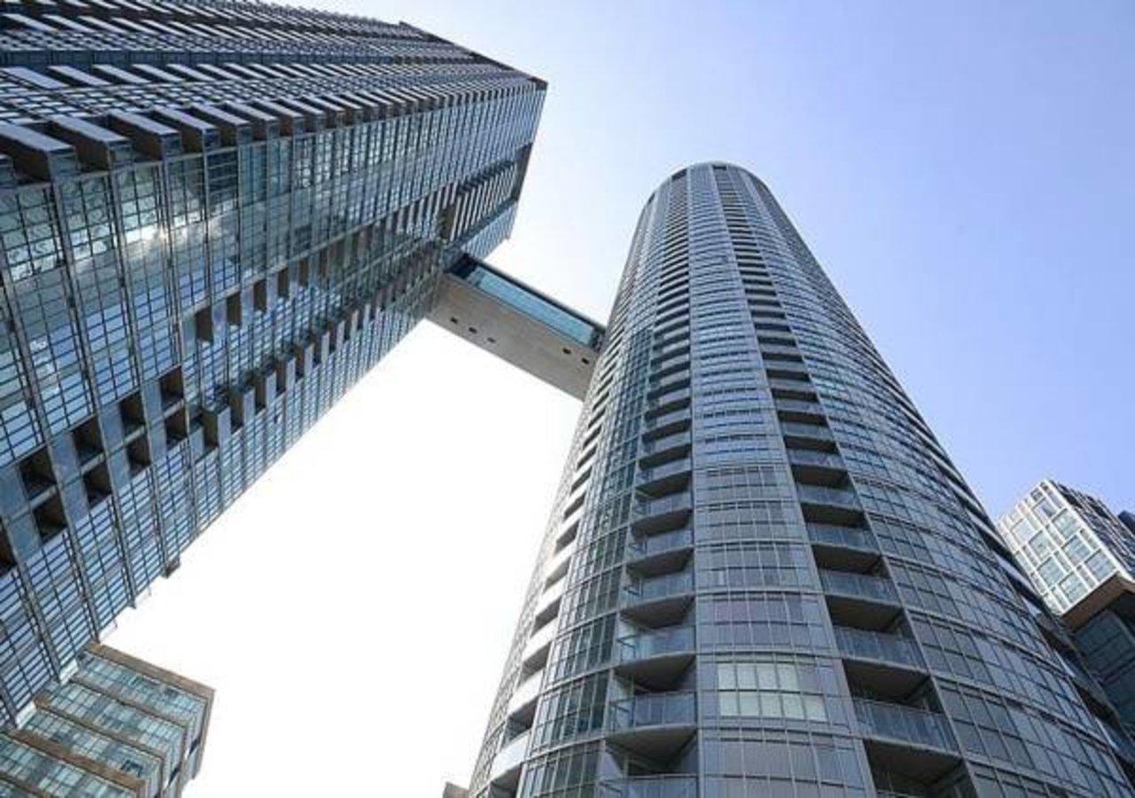 Water Front Luxury Apartment Toronto