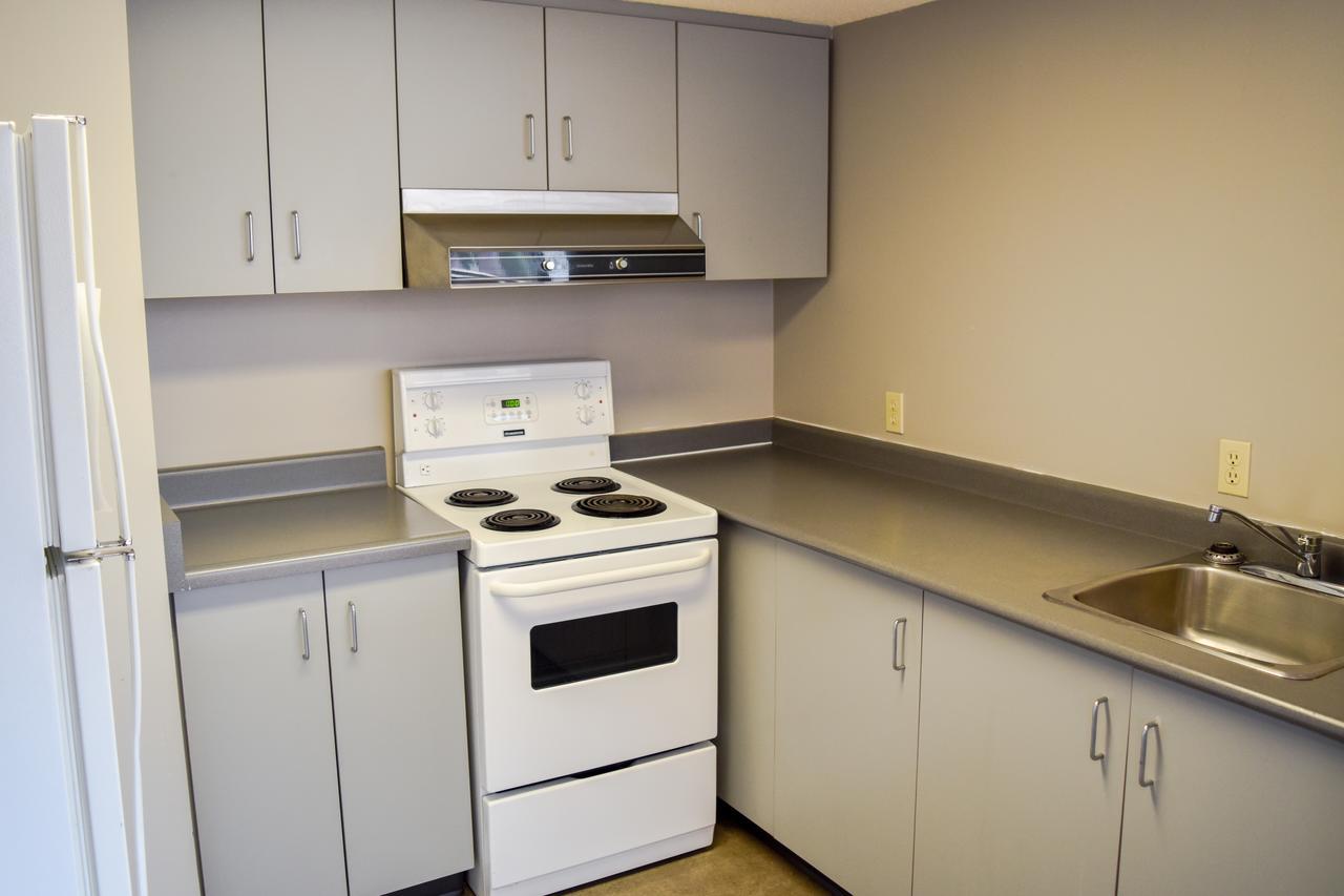 Metropolitan University-international Living Learning Apartment Toronto