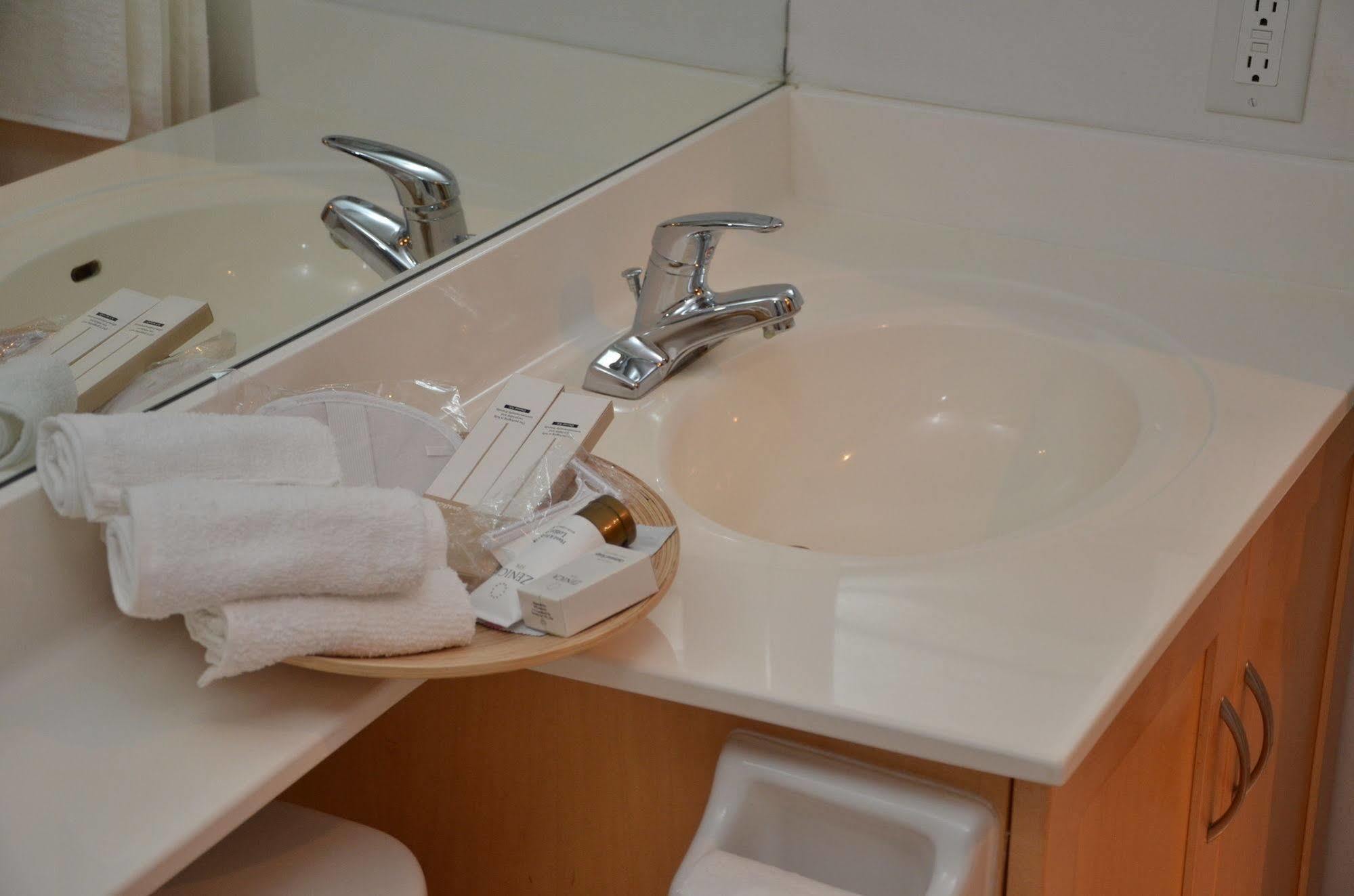 Apartment Living Suites - Toronto Convention Centre *