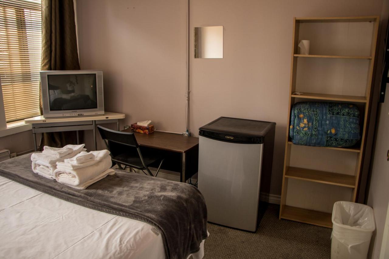 Hostel Saint Lawrence Residences And *