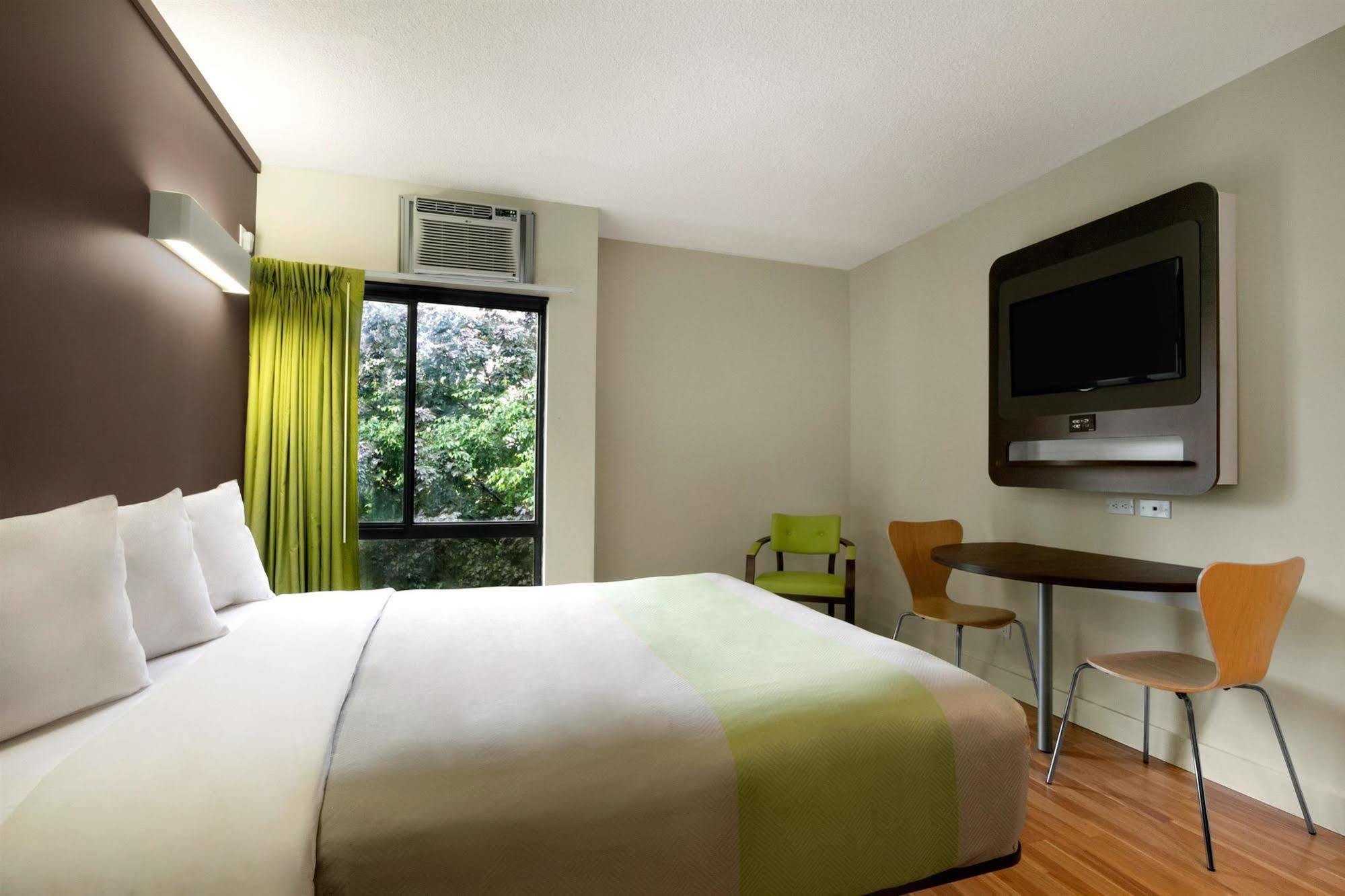 Aparthotel 6 Downtown 2*