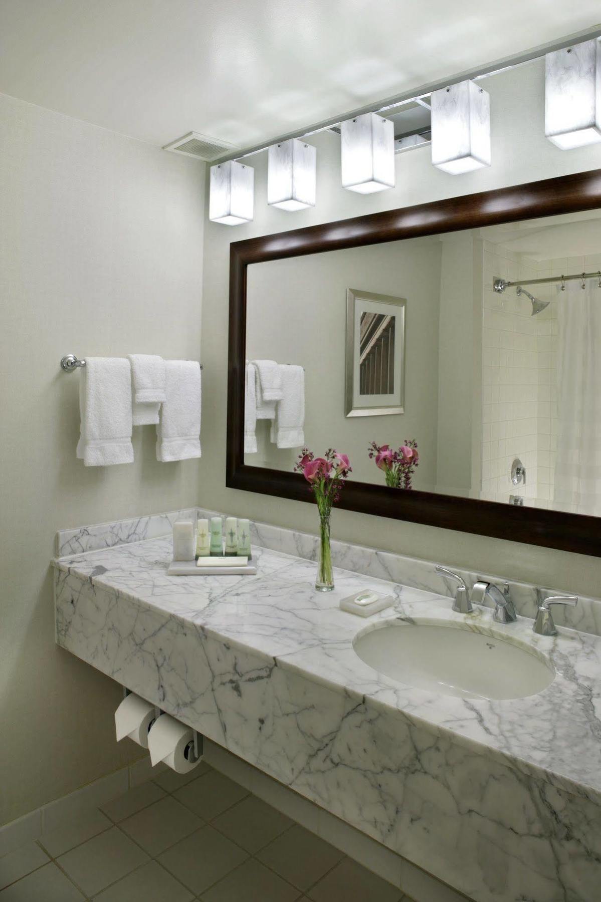Marriott Downtown At Cf Eaton Centre 4* Toronto