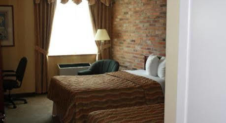 Doubletree By Hilton Airport, On Hotel 4*