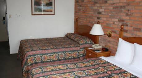 Doubletree By Hilton Airport, On Hotel 4*