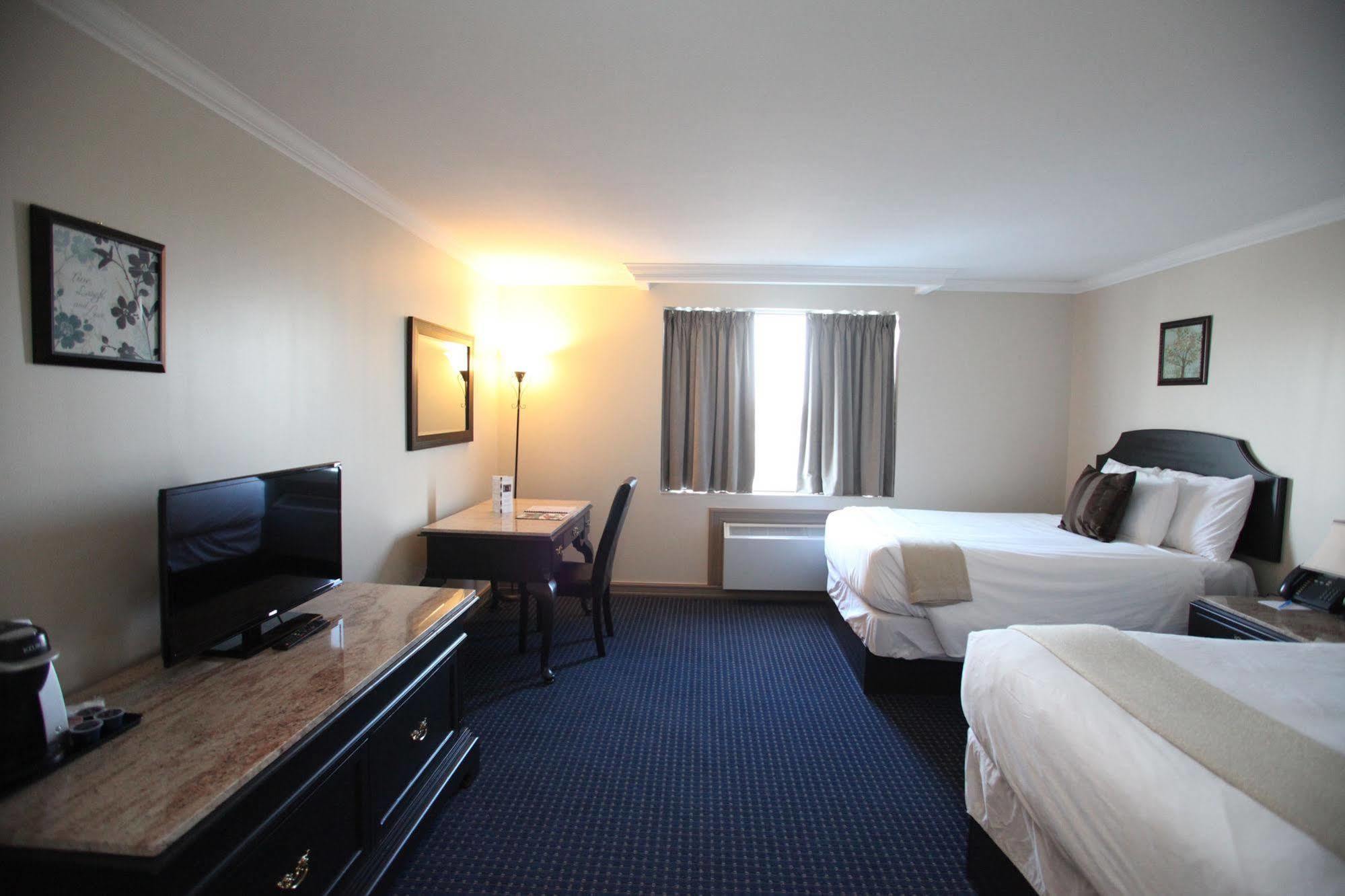 Montecassino Hotel & Event Centre Hotel 3*