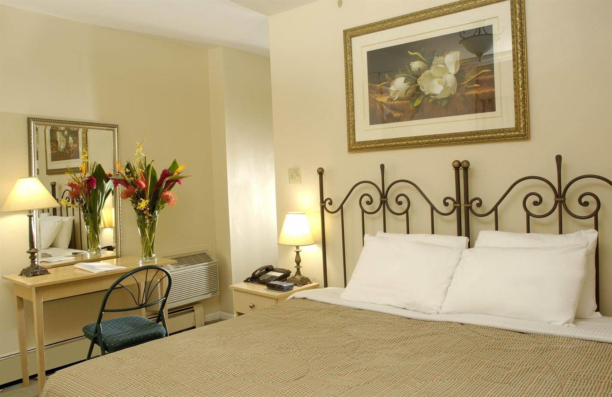 Hotel Victoria's Mansion 4*