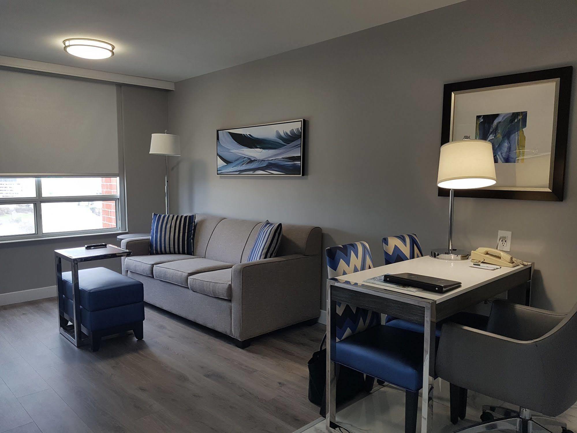 Embassy By Hilton Airport 4* Toronto