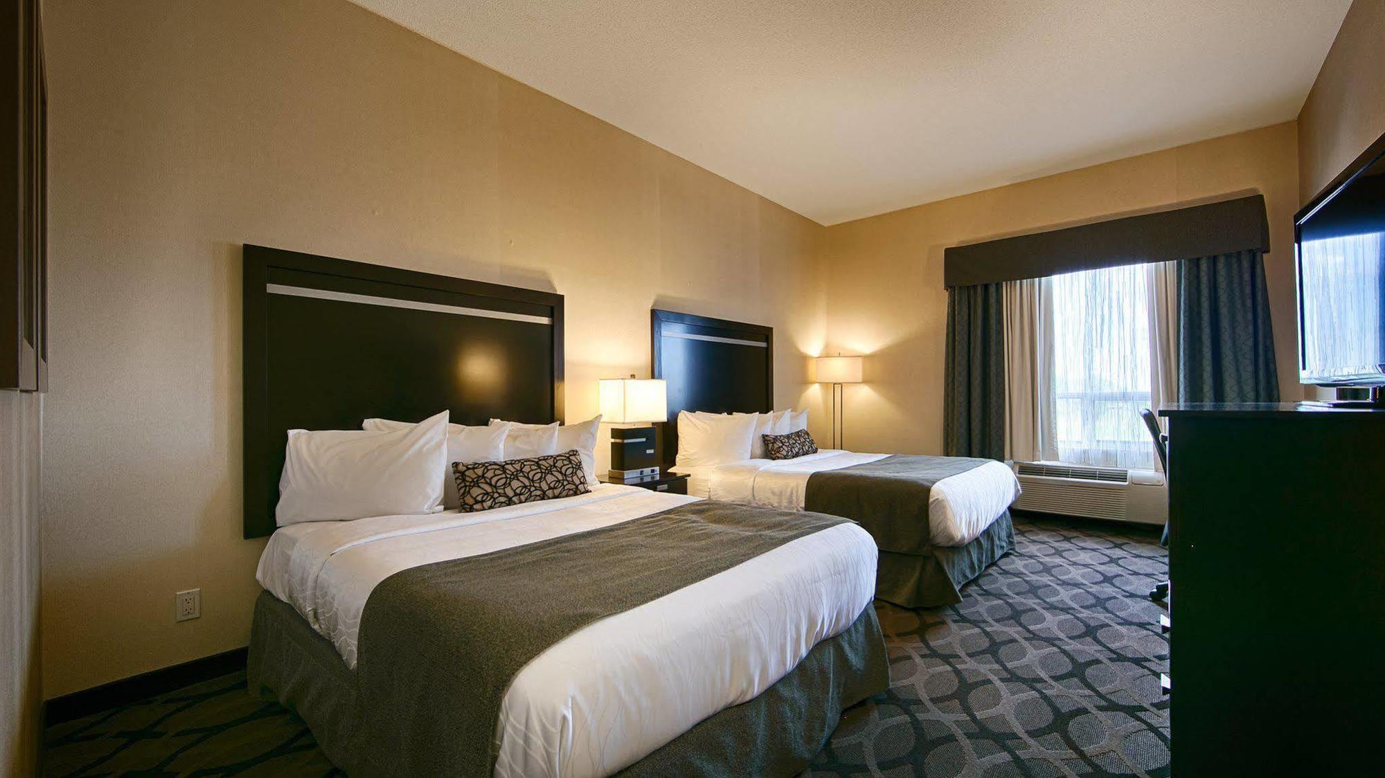 Western Travel Airport Hotel 3*
