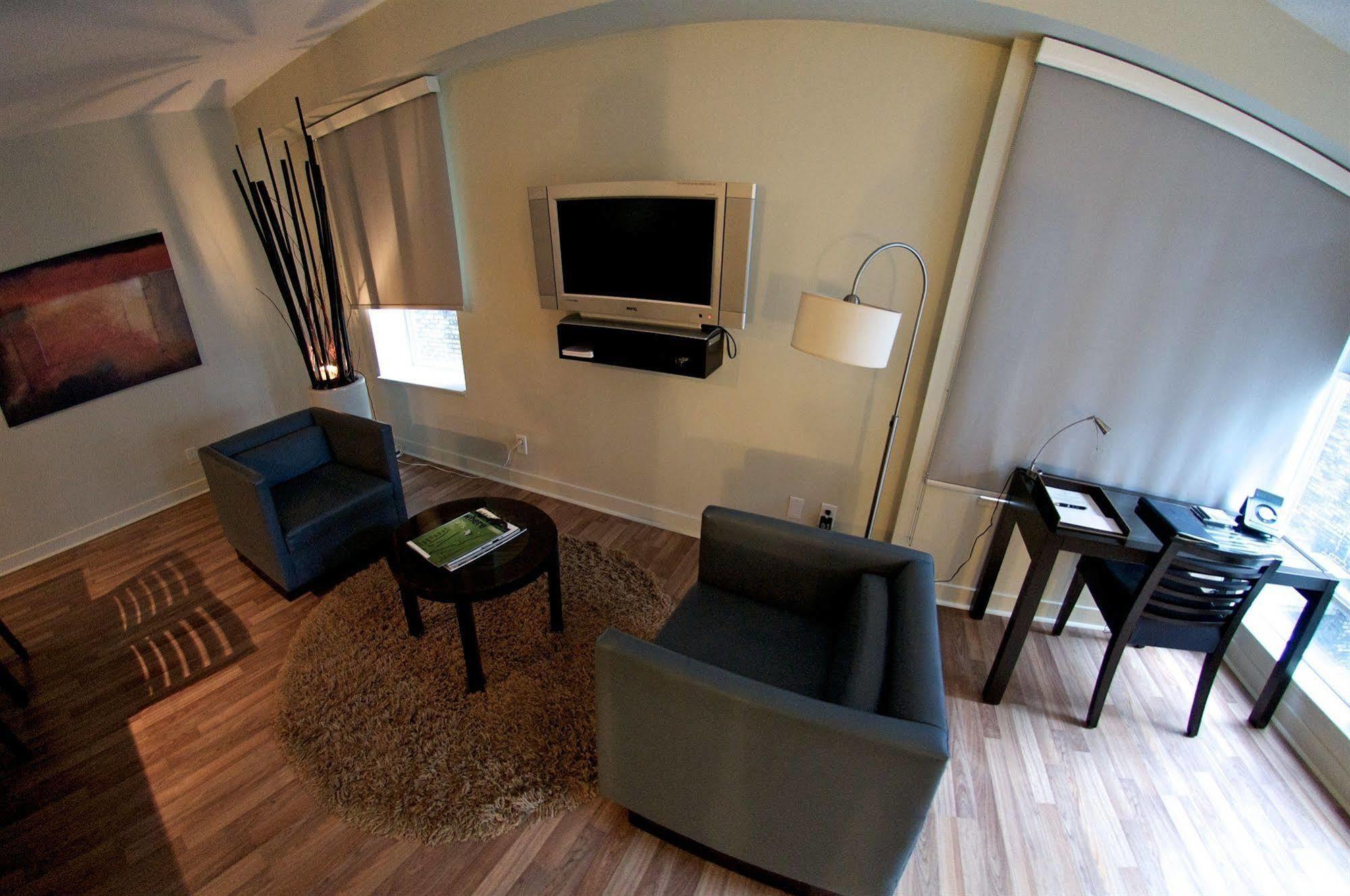 Executive Cosmopolitan Hotel 4*