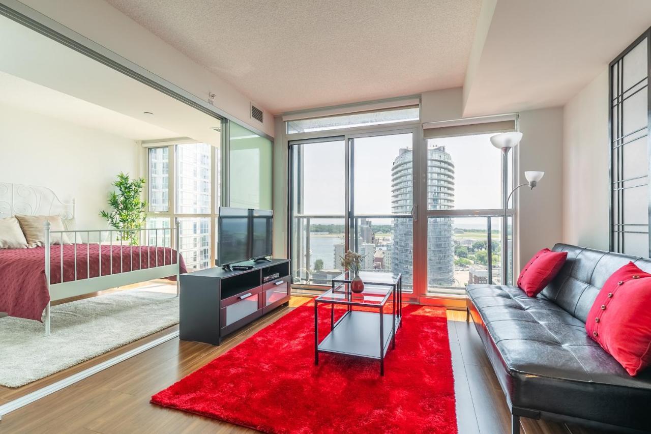 Simply Comfort. Amazing Downtown Toronto