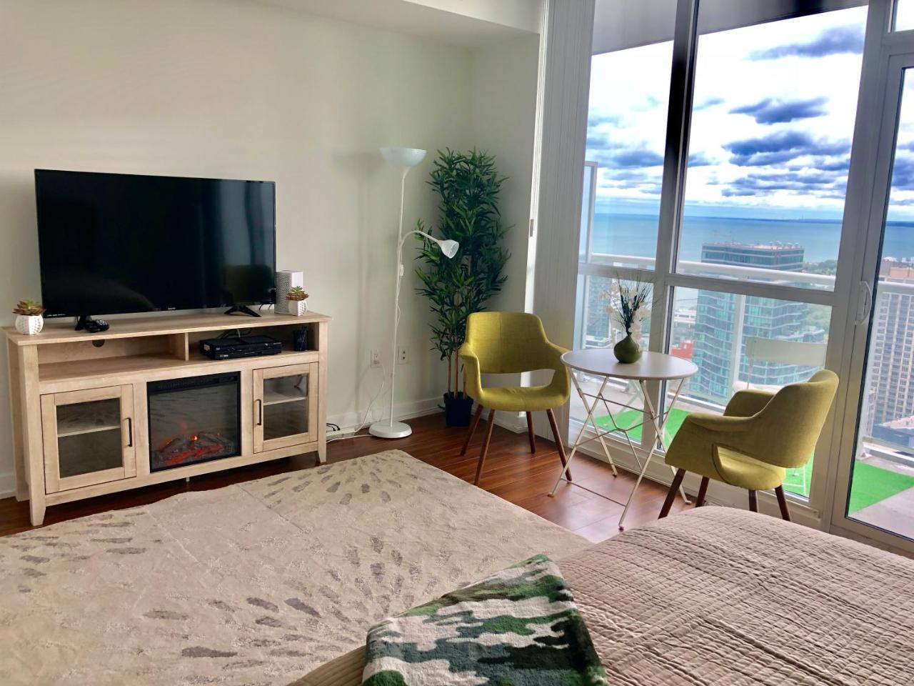 Simply Comfort. Amazing Downtown Apartment Toronto