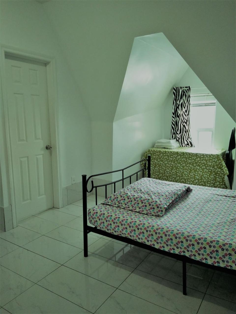 Chinatown Travellers Guest house