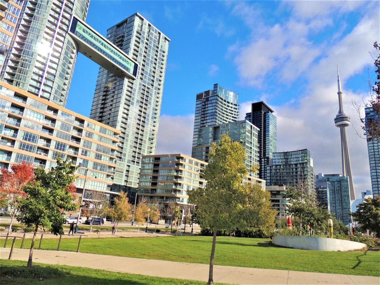 Apartment Tvhr - Luxury Condos In Heart Of Downtown