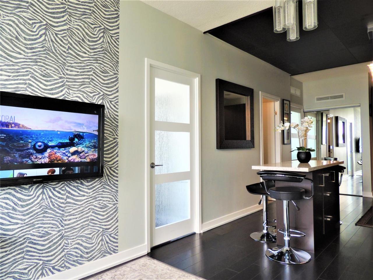 Tvhr - Luxury Condos In Heart Of Downtown