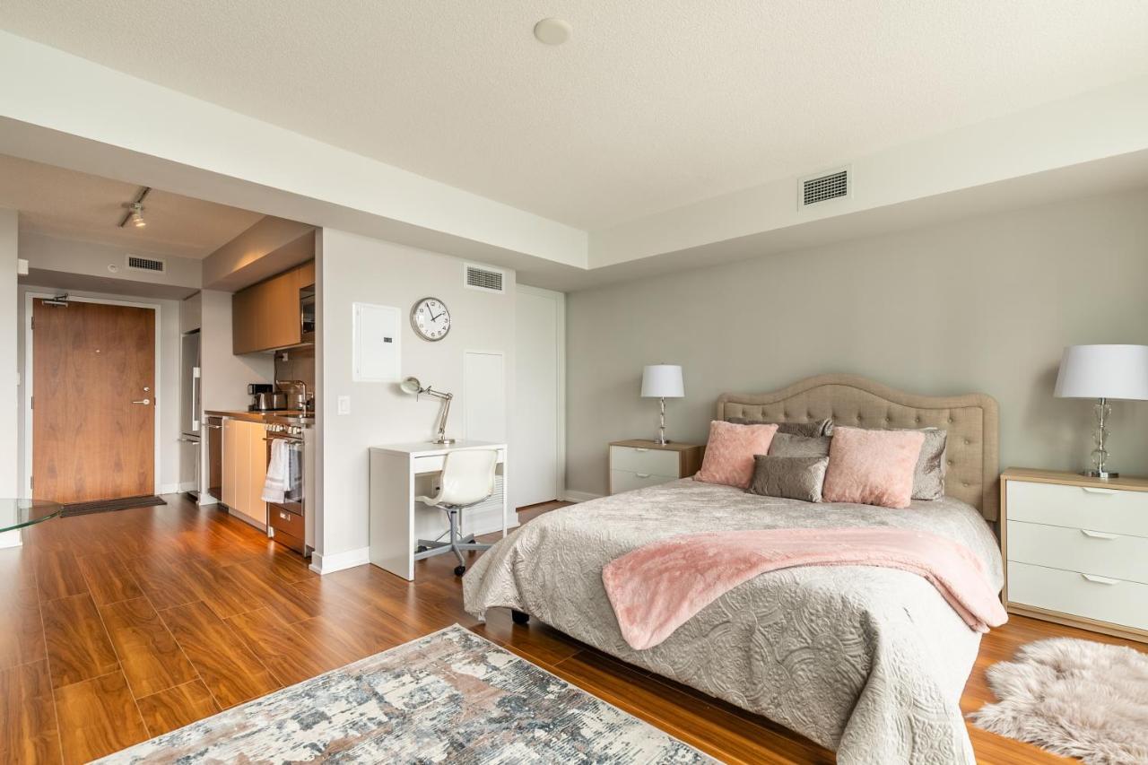 Simply Comfort. Amazing Downtown Toronto