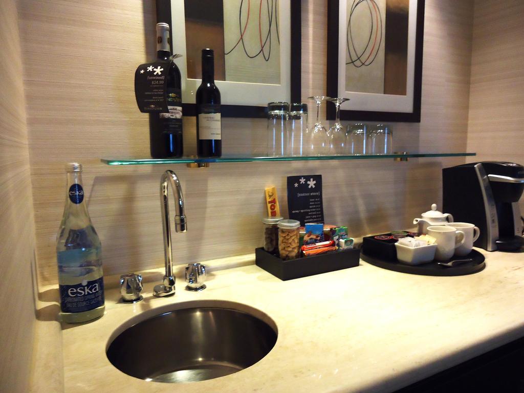 Cambridge Hotel Toronto