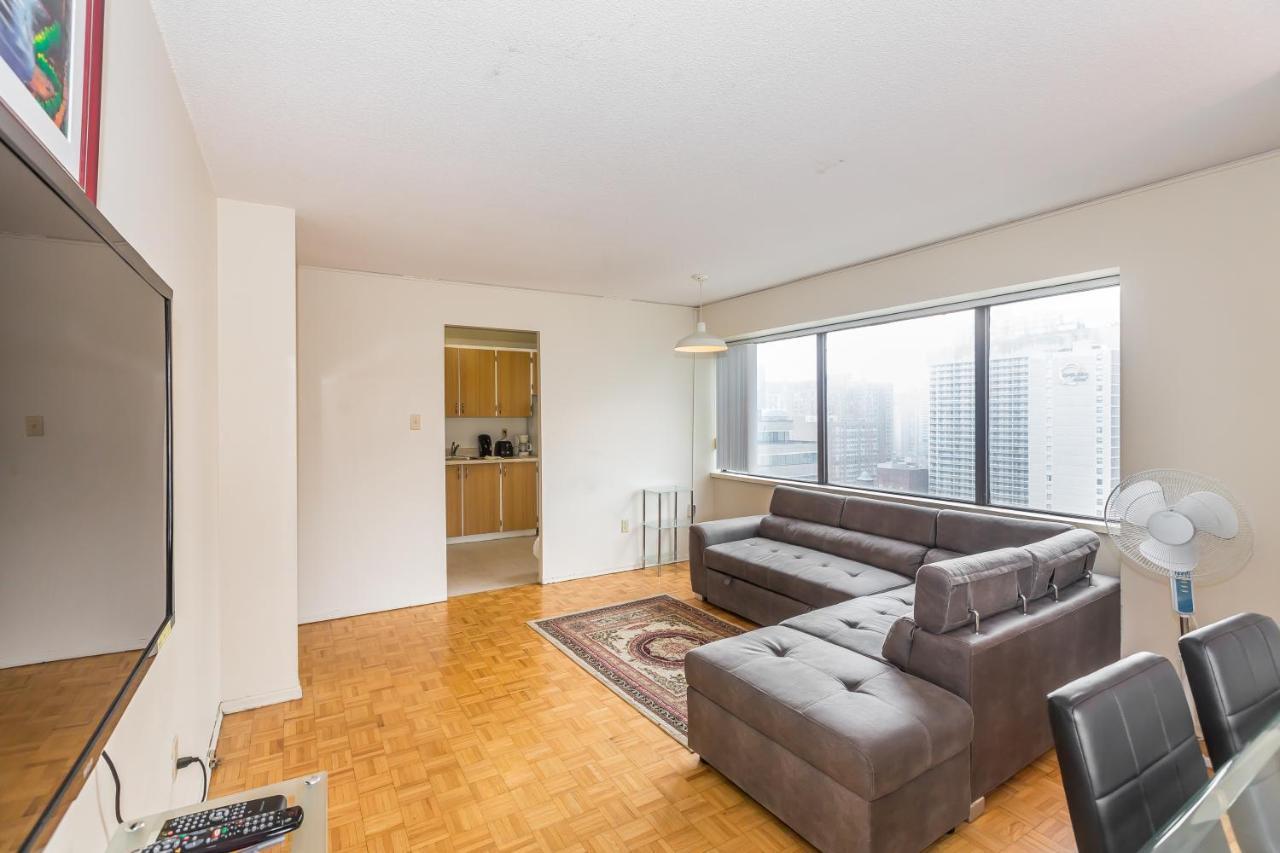 Toronto Furnished Living-Gerard Apartment