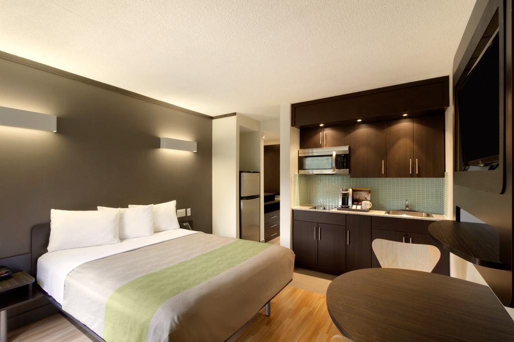 Aparthotel 6 Downtown 2*