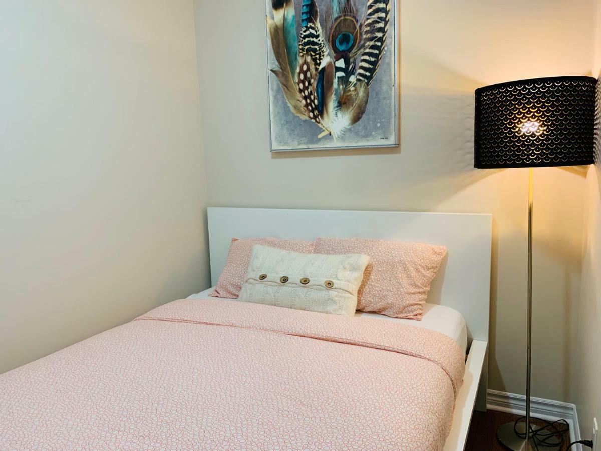 Luxury 3 Bedroom/2 Bathroom With Cn Tower View In The Heart Of Downtown * Toronto