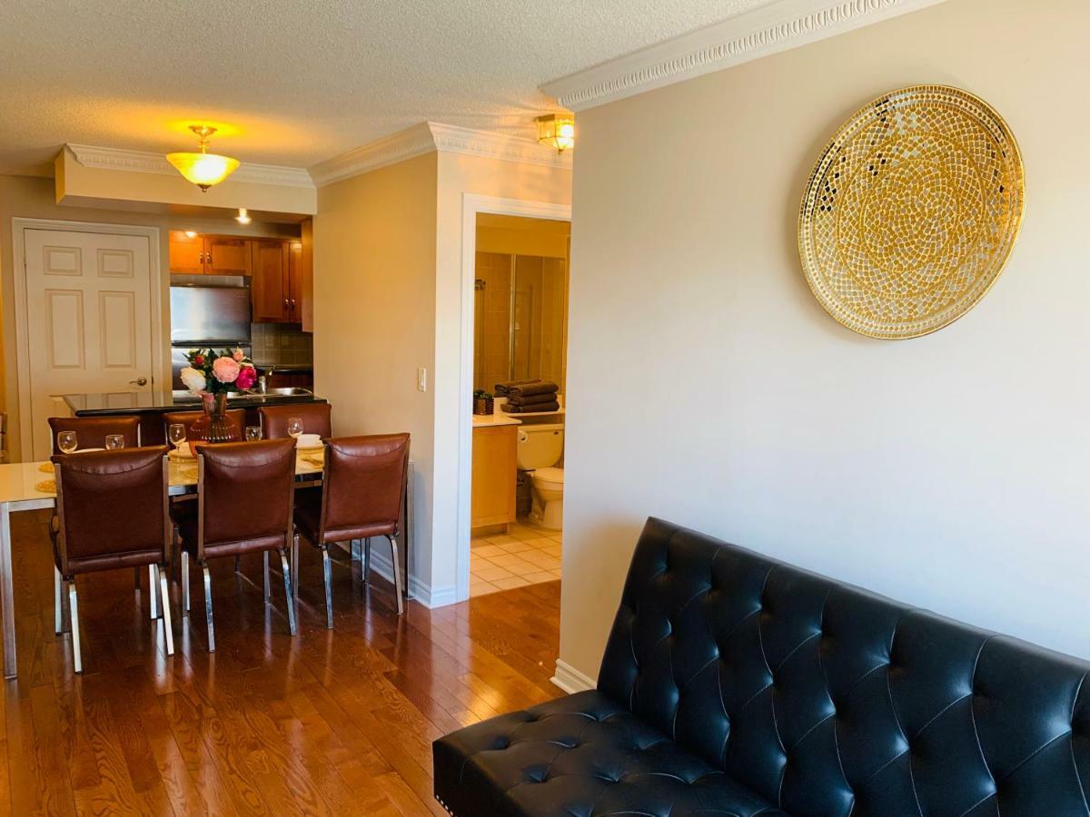 Luxury 3 Bedroom/2 Bathroom With Cn Tower View In The Heart Of Downtown *